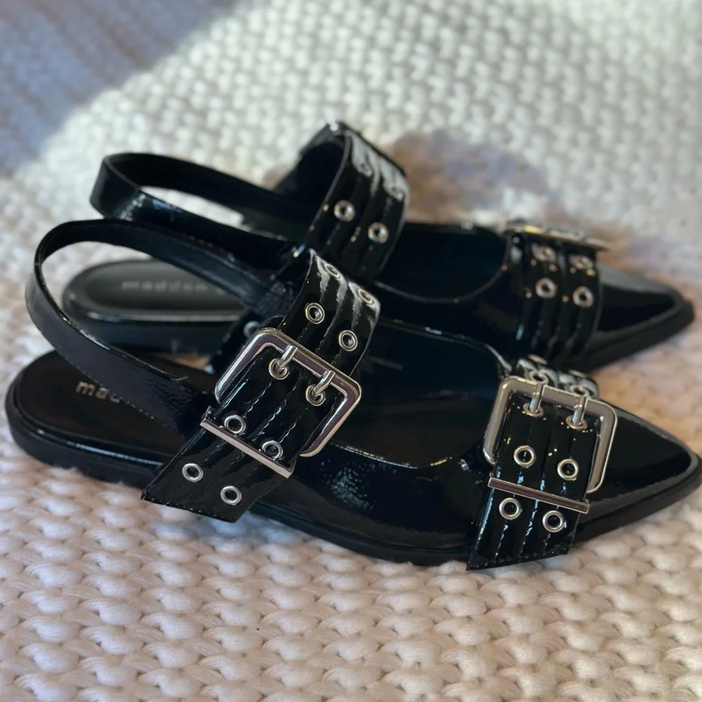 Steve Madden Flats - Picture 1 of 4